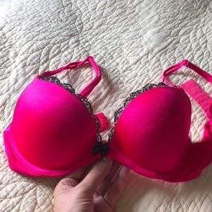 Victoria’s Secret push up bra